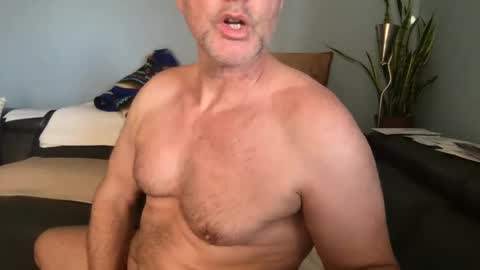 Snapshot of fuertecock chatting on February 22, 1:11 am Gregorio online show from February 22, 1:11 am