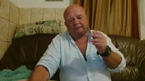 fullballs6 online show from September 10, 2:11 am