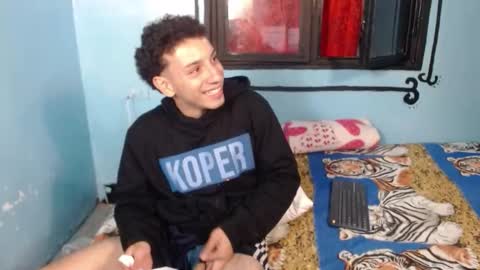 fun_and_horny_ online show from October 22, 11:15 pm