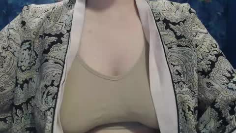 Snapshot of fun_expa chatting on January 8, 2:03 pm Sola online show from January 8, 2:03 pm