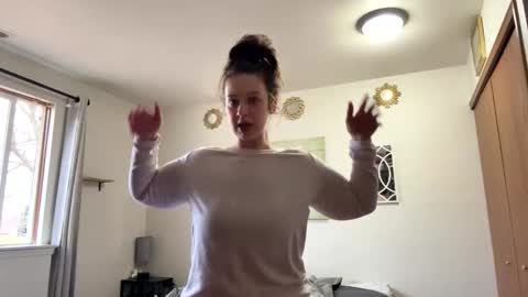 Snapshot of funflirt97 chatting on February 20, 5:13 pm Linnys Palace online show from February 20, 5:13 pm