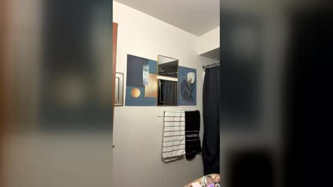 Snapshot of funflirt97 chatting on March 6, 5:53 pm Linnys Palace online show from March 6, 5:53 pm