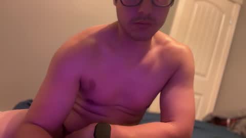 Snapshot of funguy7723 chatting on October 27, 1:37 pm funguy7723 online show from October 27, 1:37 pm