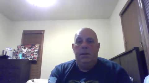Snapshot of funguywi45 chatting on September 24, 2:04 am funguywi45 online show from September 24, 2:04 am
