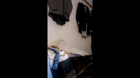 Snapshot of funinbed607918 chatting on May 17, 1:36 am funinbed607918 online show from May 17, 1:36 am