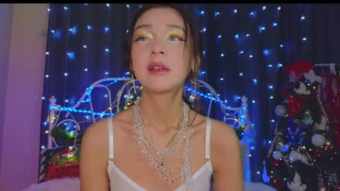 Tiffany online show from December 30, 1:15 am