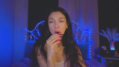 Tiffany online show from September 27, 1:43 am