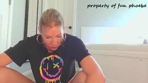Snapshot of funphoebe chatting on June 20, 1:14 pm funphoebe online show from June 20, 1:14 pm