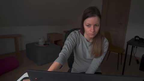 Snapshot of funservice chatting on November 25, 8:14 am funservice online show from November 25, 8:14 am