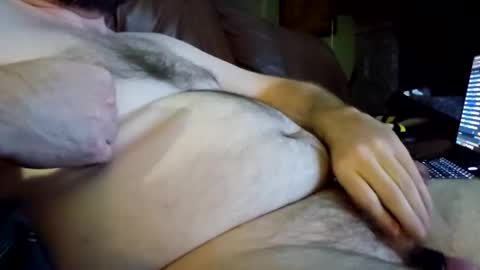 Snapshot of furfeelsbetter chatting on December 23, 7:06 am furfeelsbetter online show from December 23, 7:06 am