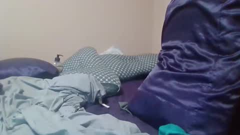 Snapshot of fusion1974 chatting on February 25, 9:24 pm fusion1974 online show from February 25, 9:24 pm