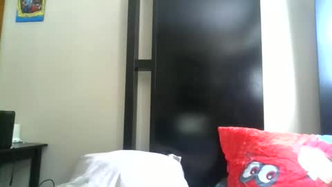 fuzzypeaches87 online show from March 14, 4:12 pm