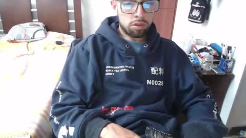 Snapshot of fvckhorneyguy chatting on May 15, 9:55 pm andrew online show from May 15, 9:55 pm