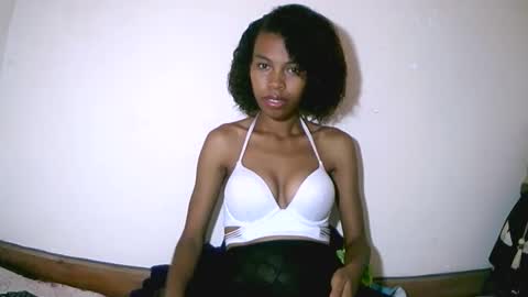 Snapshot of fyah1027 chatting on November 23, 7:52 am fyah1027 online show from November 23, 7:52 am