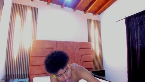 fykmor online show from November 25, 8:20 pm