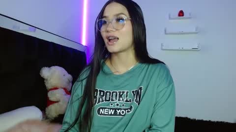 Snapshot of fysste_ chatting on March 4, 7:54 pm Victoria online show from March 4, 7:54 pm