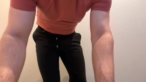 Snapshot of g7317754 chatting on March 22, 4:54 pm Horny32 online show from March 22, 4:54 pm