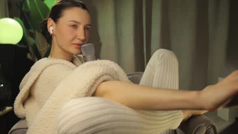 G online show from March 3, 6:12 pm