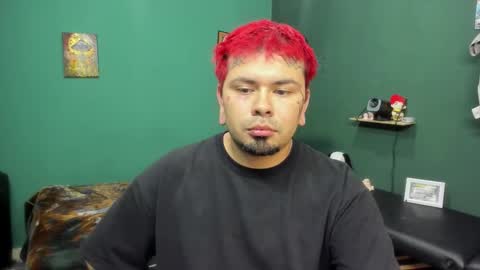 independient model online show from November 3, 12:35 am