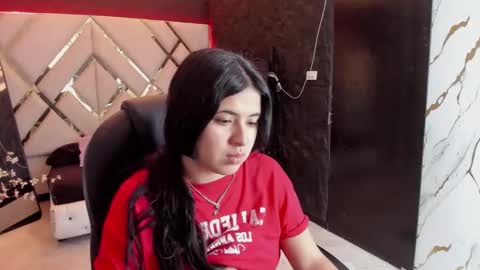 Gabbie online show from January 16, 7:18 pm