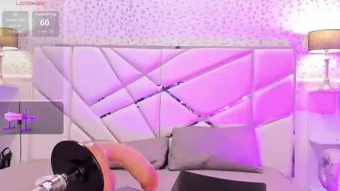 gabbieskinny online show from March 17, 11:02 am