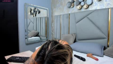 Gaby Santos online show from March 26, 12:11 pm