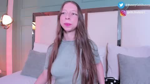 Snapshot of gabi_bunny chatting on May 19, 6:58 pm Gabi online show from May 19, 6:58 pm