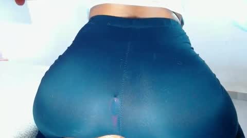 gabi_jhons_23 online show from April 26, 12:58 pm