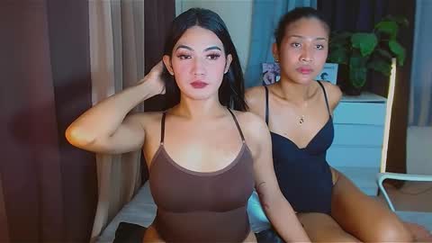 gabriela_deluxe online show from February 16, 6:37 pm