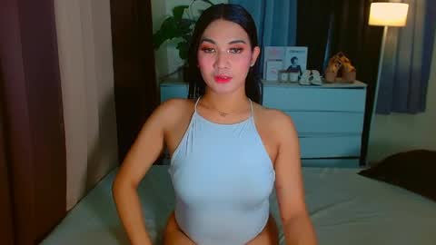 gabriela_deluxe online show from May 3, 11:16 am