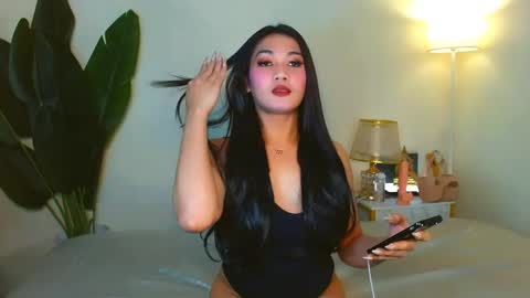 gabriela_deluxe online show from May 15, 8:27 pm