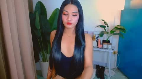 gabriela_deluxe online show from May 31, 8:32 am