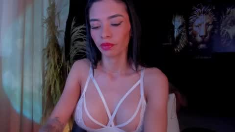 Snapshot of gabriela_montess chatting on February 26, 11:15 pm Gabriela Montes online show from February 26, 11:15 pm