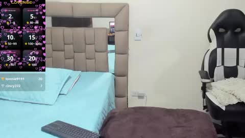 Snapshot of gabriela_ponce chatting on May 1, 3:05 pm gabriela ponce online show from May 1, 3:05 pm