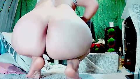 Gabriella Lopez online show from December 4, 2:26 pm