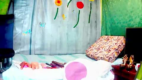 Gabriella Lopez online show from February 4, 2:01 pm