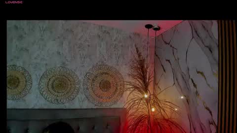   online show from September 29, 12:10 pm