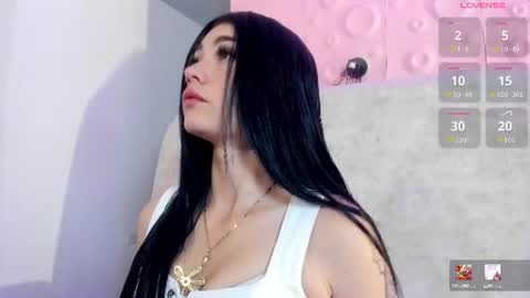 Snapshot of gabriella27_ chatting on August 4, 12:19 pm gabriella online show from August 4, 12:19 pm