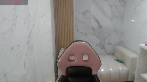 Gabriella online show from March 23, 1:04 pm