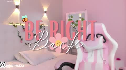 Snapshot of gabriellahoney18 chatting on March 10, 10:13 pm Gabriella online show from March 10, 10:13 pm