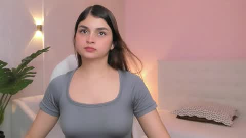 Gabriella online show from November 25, 10:32 pm