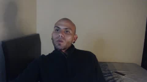 Snapshot of gabrielle_ramirez chatting on May 15, 10:50 pm Gabriel online show from May 15, 10:50 pm