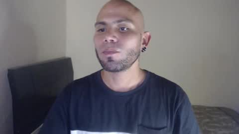 Snapshot of gabrielle_ramirez chatting on May 20, 10:05 pm Gabriel online show from May 20, 10:05 pm