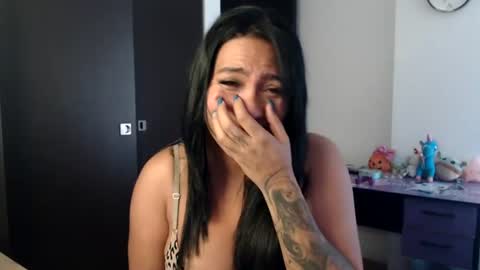 Snapshot of gaby_bluexx chatting on June 19, 12:20 pm Gaby Blue online show from June 19, 12:20 pm