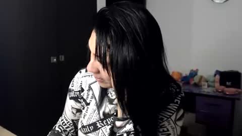 Snapshot of gaby_bluexx chatting on August 5, 8:50 am Gaby Blue online show from August 5, 8:50 am