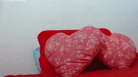 Snapshot of gaby_cute_16 chatting on February 18, 6:47 pm Gaby cute 16 online show from February 18, 6:47 pm