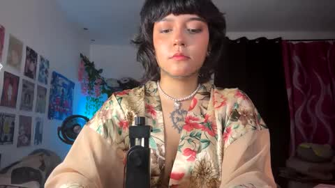 IG  gaby doll woo online show from February 3, 11:47 pm