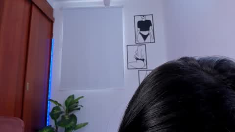    online show from February 10, 7:51 pm