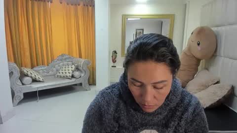 gabriela online show from February 16, 3:30 pm