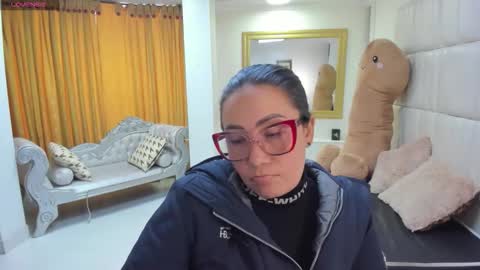 gabriela online show from March 10, 5:29 pm